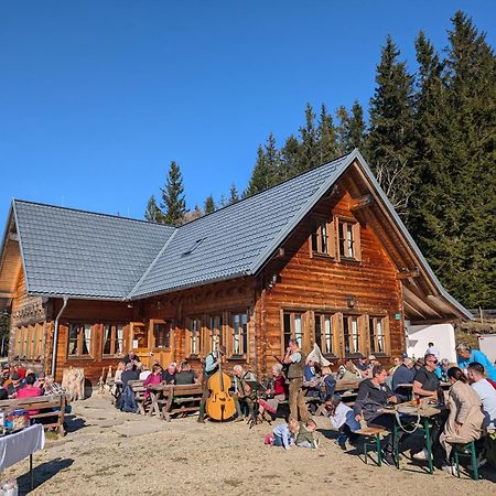 Glatzl Trahuetten Alm Sankt Lorenzen am Wechsel Esterno foto
